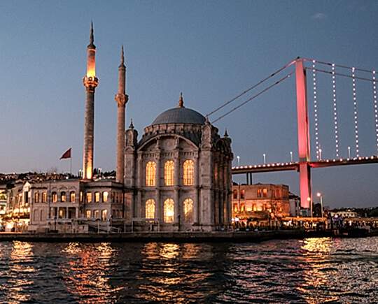 ortaköy camisi gece manzarası